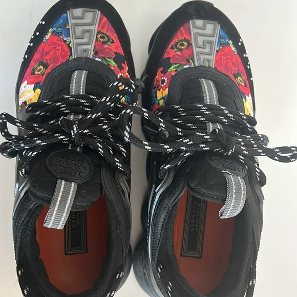 Versace Black and Red Espadrilles Modern Design - Picture 5 of 6